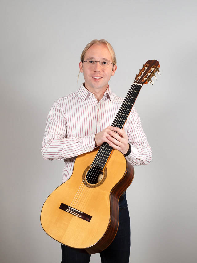 Lehrkraft Ambarjan Daniel